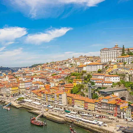 Bombarda Iii By Innkeeper Porto
